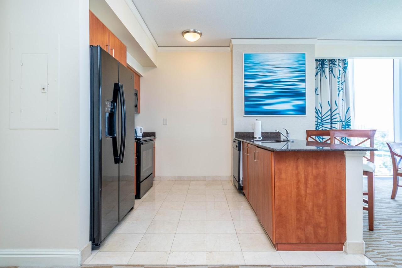 Trump Intl 2 Bedroom Apartment 1600 Sqf Ocean And Bay View Санни Айлес Экстерьер фото