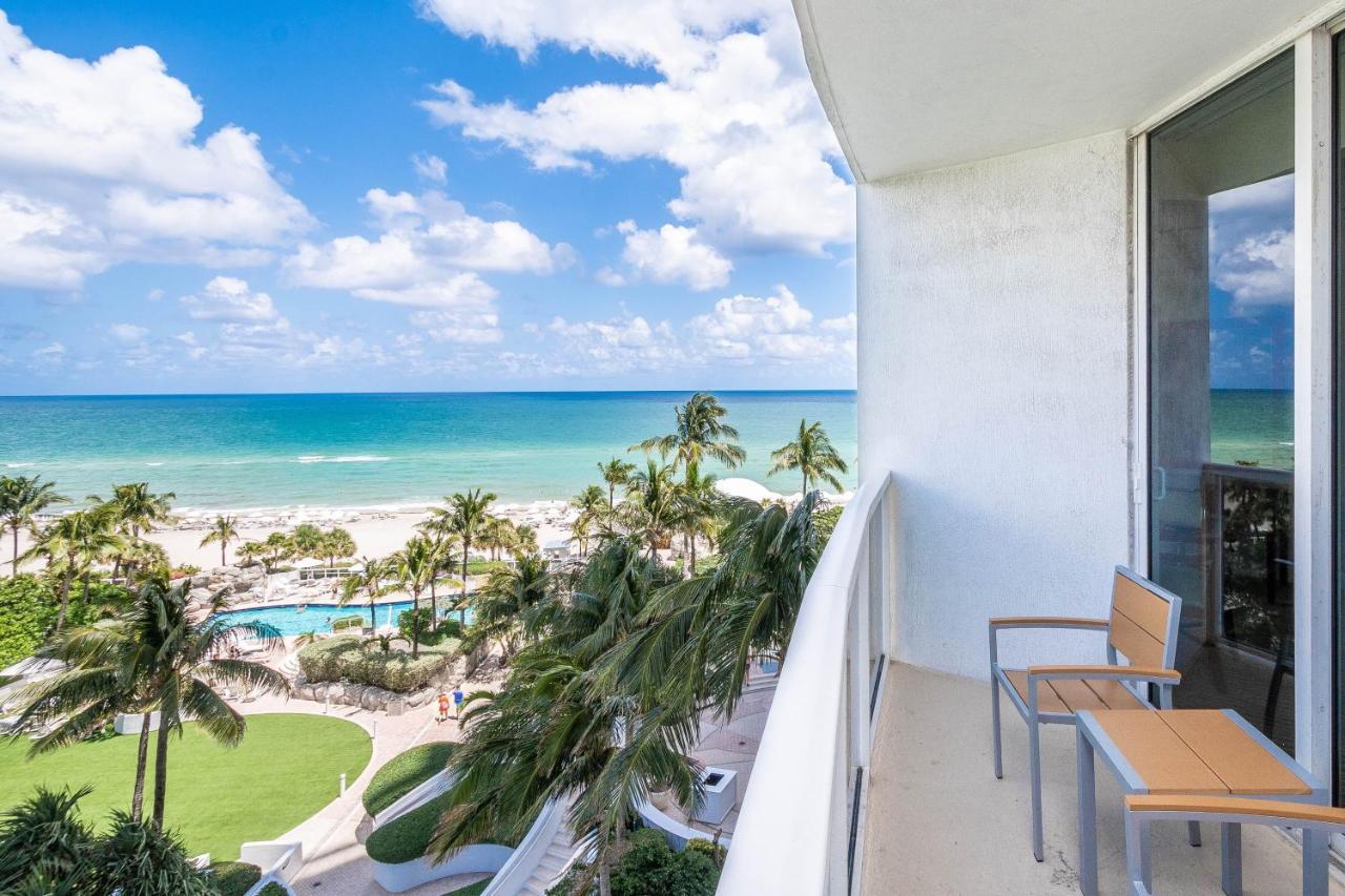Trump Intl 2 Bedroom Apartment 1600 Sqf Ocean And Bay View Санни Айлес Экстерьер фото