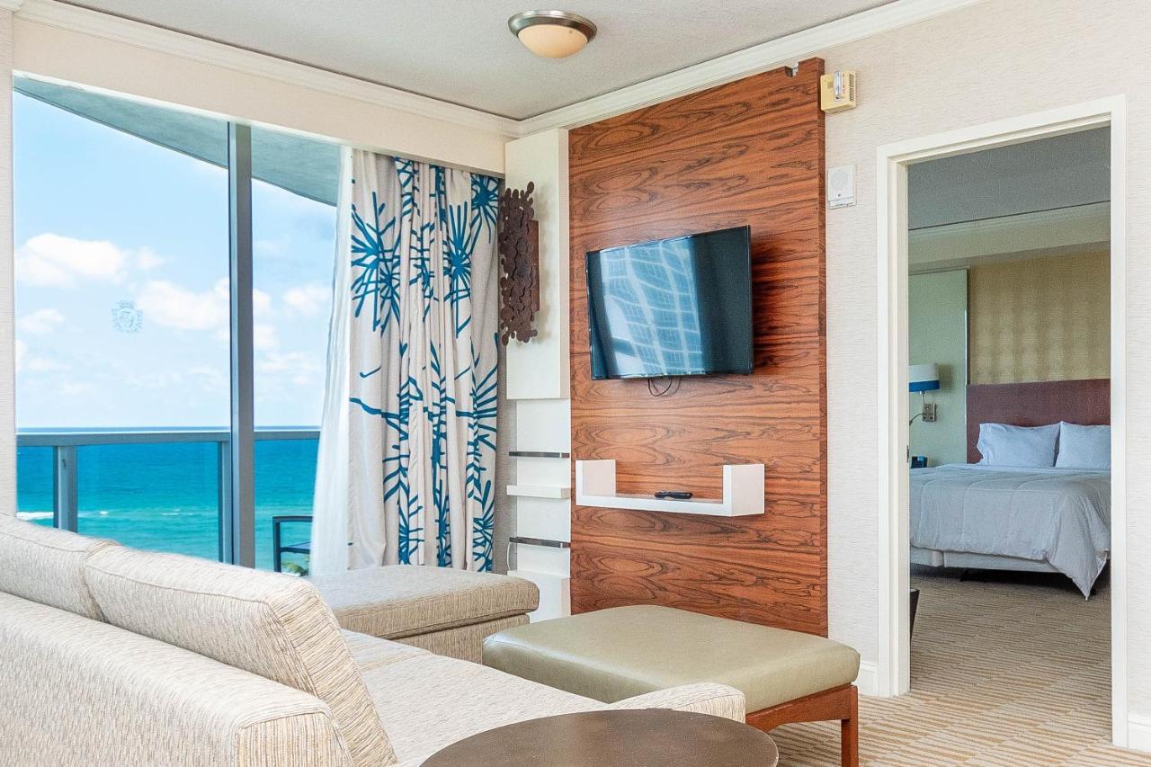 Trump Intl 2 Bedroom Apartment 1600 Sqf Ocean And Bay View Санни Айлес Экстерьер фото
