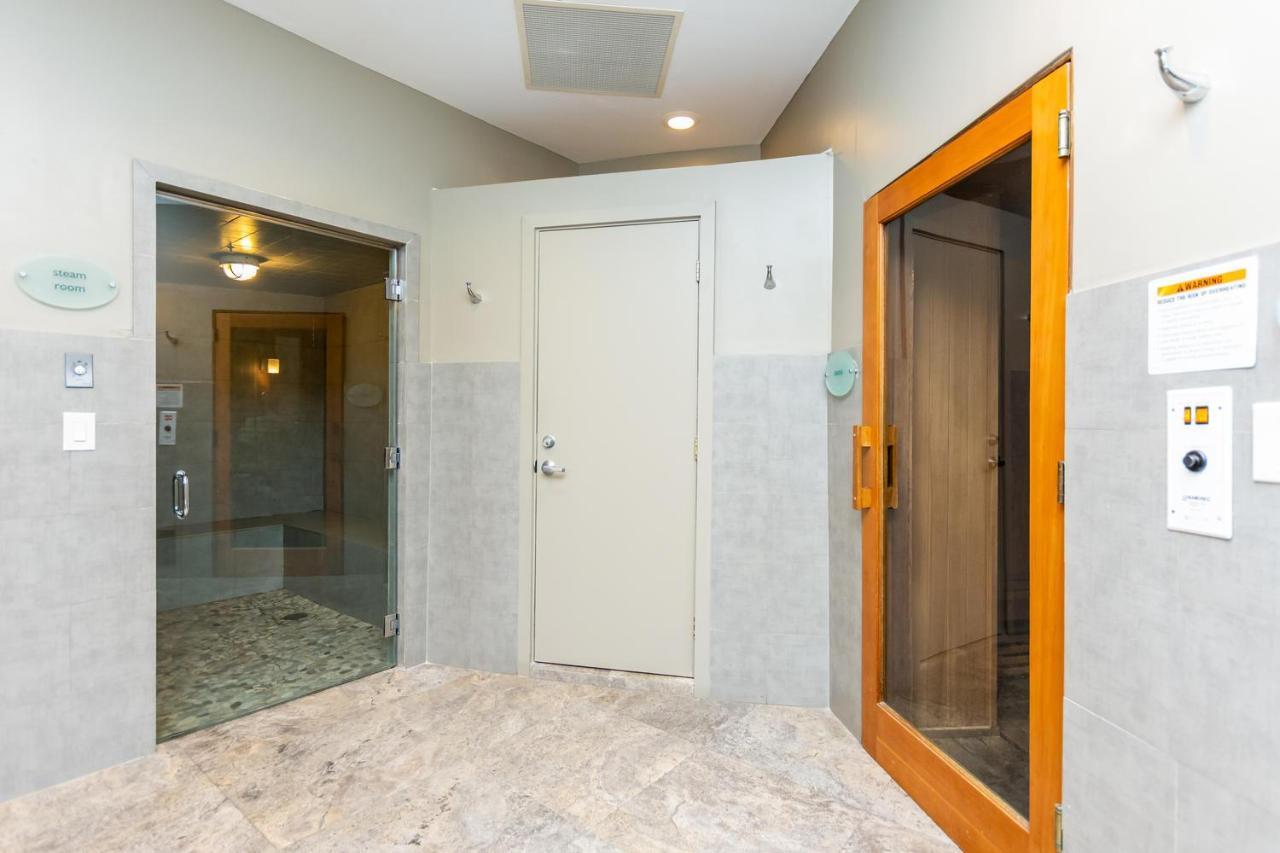 Trump Intl 2 Bedroom Apartment 1600 Sqf Ocean And Bay View Санни Айлес Экстерьер фото