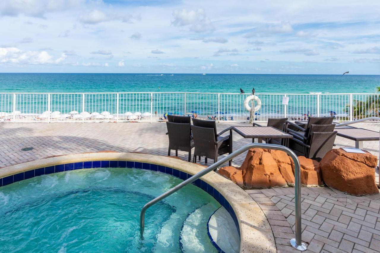 Trump Intl 2 Bedroom Apartment 1600 Sqf Ocean And Bay View Санни Айлес Экстерьер фото