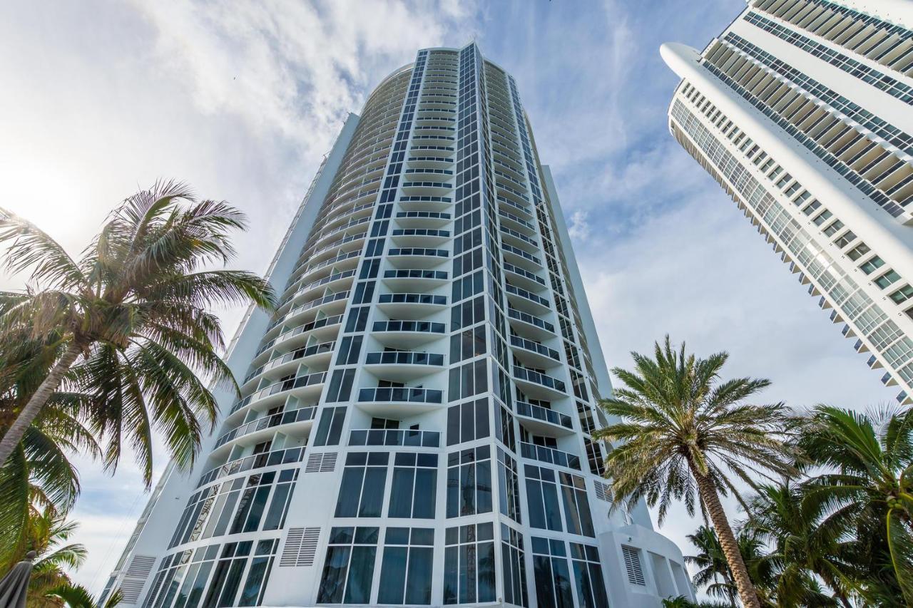 Trump Intl 2 Bedroom Apartment 1600 Sqf Ocean And Bay View Санни Айлес Экстерьер фото